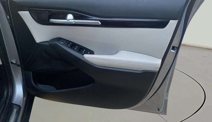 2020 KIA SELTOS HTX 1.5 PETROL, Petrol, Manual, 36,631 km, Driver Side Door Panels Control