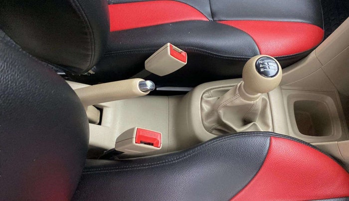 2014 Maruti Swift Dzire VXI, Petrol, Manual, 71,757 km, Gear Lever