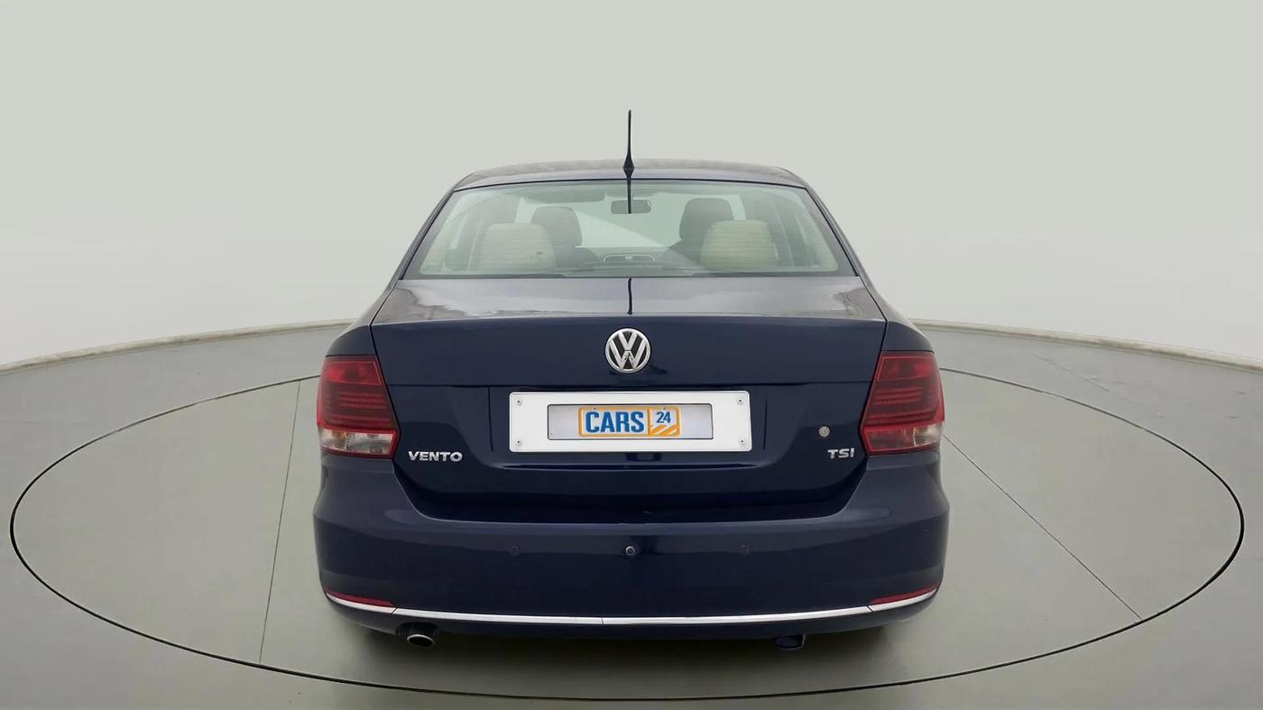 2015 Volkswagen Vento HIGHLINE PETROL AT, Petrol, Automatic, 42,180 km, Back/Rear