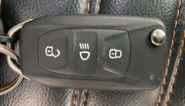 2018 Tata Tiago XZ PETROL, Petrol, Manual, 50,472 km, Key Close Up