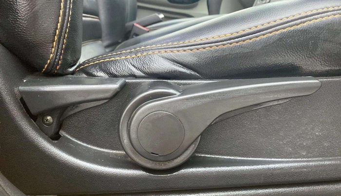 2018 Tata Tiago XZ PETROL, Petrol, Manual, 50,472 km, Driver Side Adjustment Panel