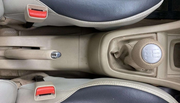 2017 Maruti Ertiga VDI SHVS, Diesel, Manual, 55,805 km, Gear Lever