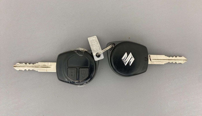 2017 Maruti Ertiga VDI SHVS, Diesel, Manual, 55,805 km, Key Close Up