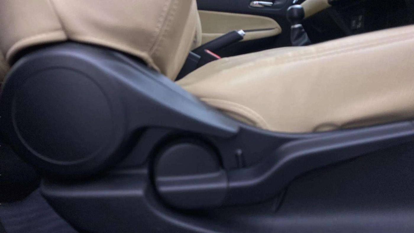 2022 Honda City 1.5L I-VTEC VX, Petrol, Manual, 14,026 km, Driver Side Adjustment Panel