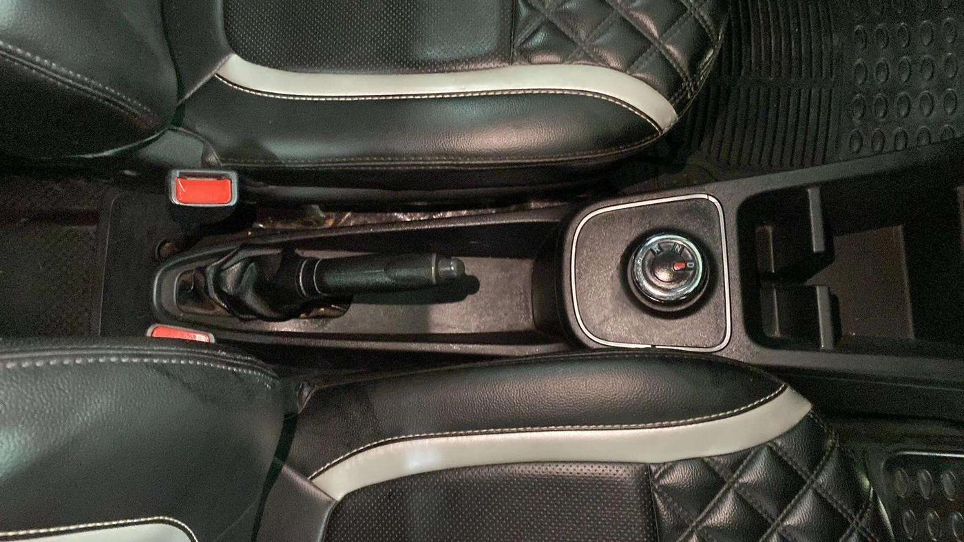 2020 Renault Kwid RXT 1.0 AMT (O), Petrol, Automatic, 3,916 km, Gear Lever