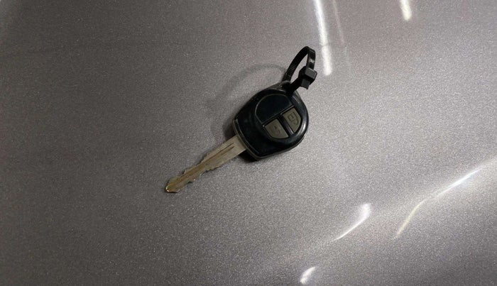 2014 Maruti Swift Dzire ZXI, Petrol, Manual, 37,126 km, Key Close Up