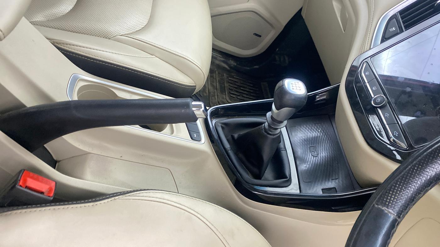 2021 MG HECTOR SMART 2.0 DIESEL, Diesel, Manual, 19,920 km, Gear Lever