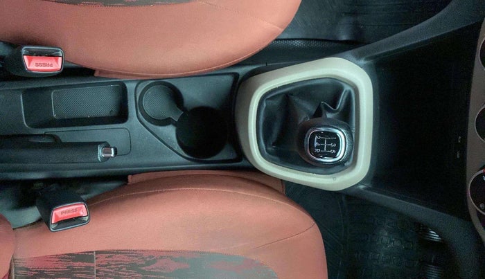 2013 Hyundai Grand i10 SPORTZ 1.2 KAPPA VTVT, Petrol, Manual, 84,841 km, Gear Lever