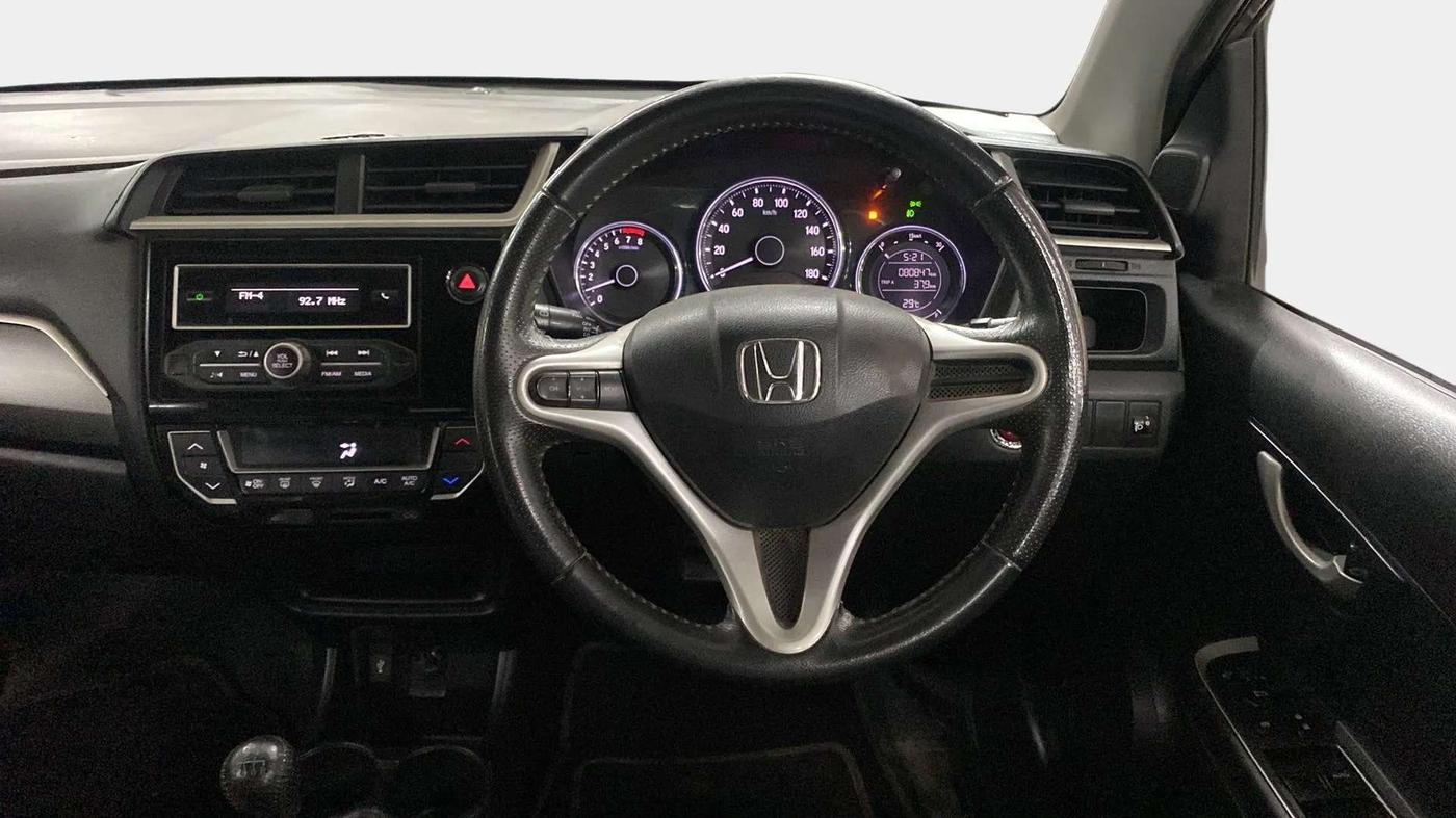 2016 Honda BR-V 1.5L I-VTEC V, Petrol, Manual, 81,107 km, Steering Wheel Close Up