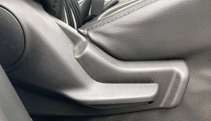 2018 Maruti IGNIS DELTA 1.2, Petrol, Manual, 30,201 km, Driver Side Adjustment Panel