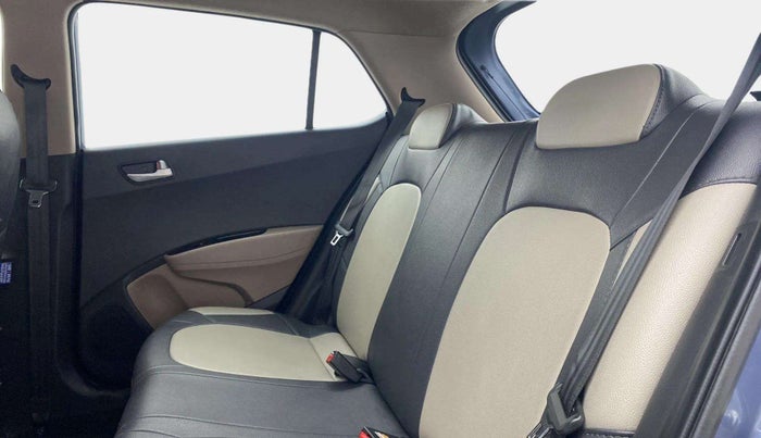 2017 Hyundai Grand i10 SPORTZ (O) 1.2 KAPPA VTVT, Petrol, Manual, 33,580 km, Right Side Rear Door Cabin