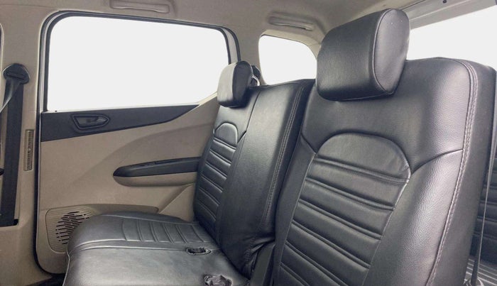 2019 Renault TRIBER RXT, Petrol, Manual, 53,253 km, Right Side Rear Door Cabin