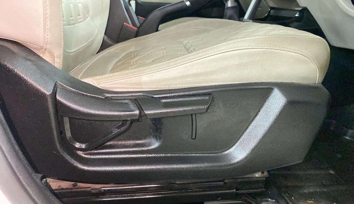 2021 KIA SELTOS HTX 1.5 PETROL, Petrol, Manual, 48,053 km, Driver Side Adjustment Panel