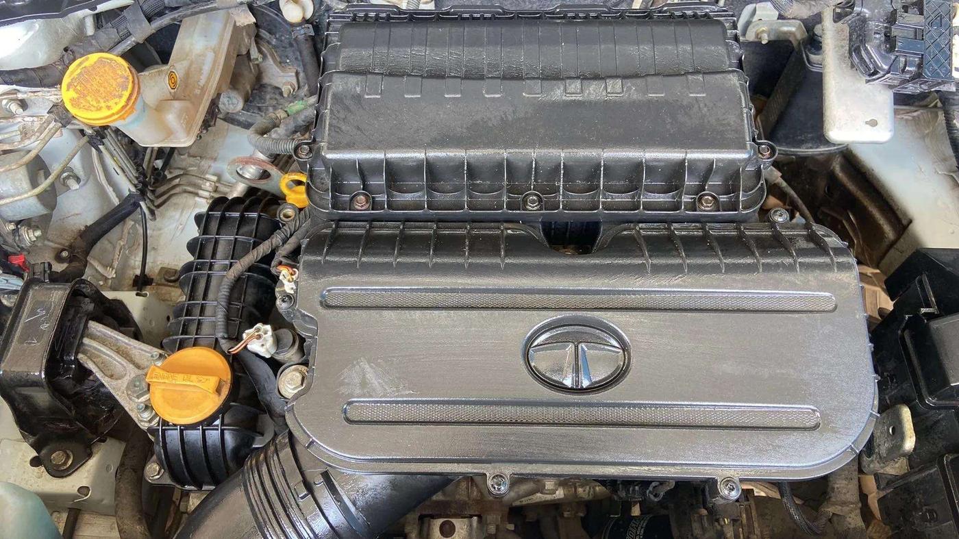 2022 Tata PUNCH ADVENTURE MT, Petrol, Manual, 23,391 km, Open Bonet