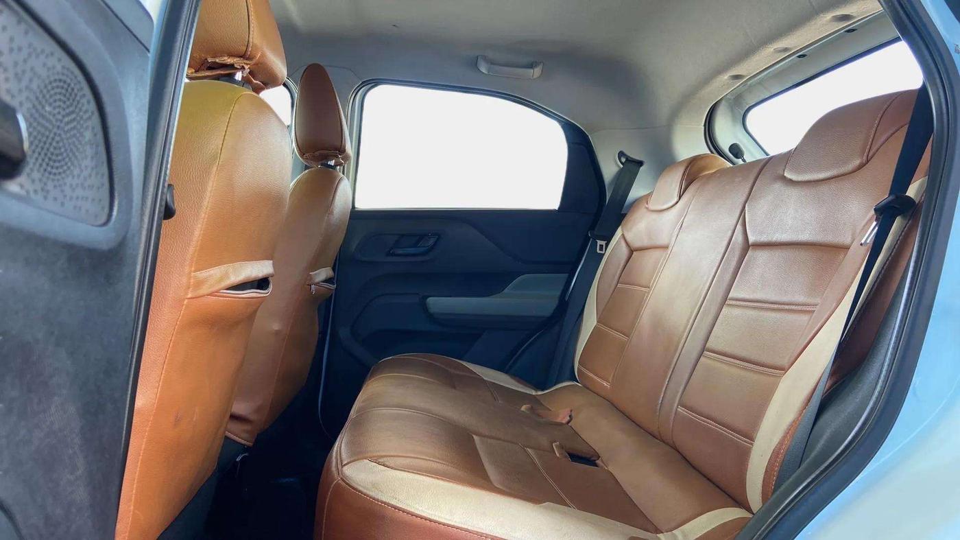2022 Tata PUNCH ADVENTURE MT, Petrol, Manual, 23,391 km, Right Side Rear Door Cabin
