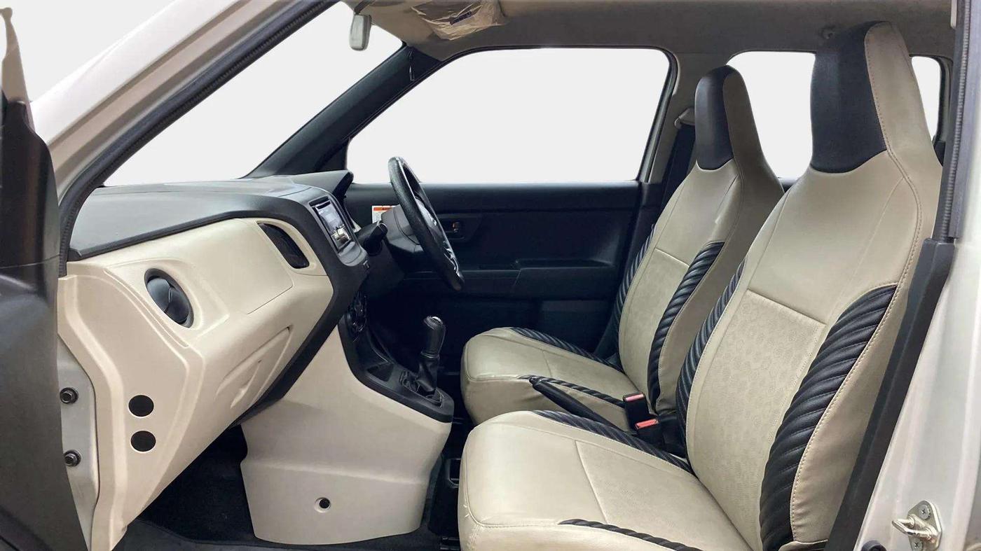 2019 Maruti New Wagon-R LXI CNG 1.0, CNG, Manual, 91,839 km, Right Side Front Door Cabin