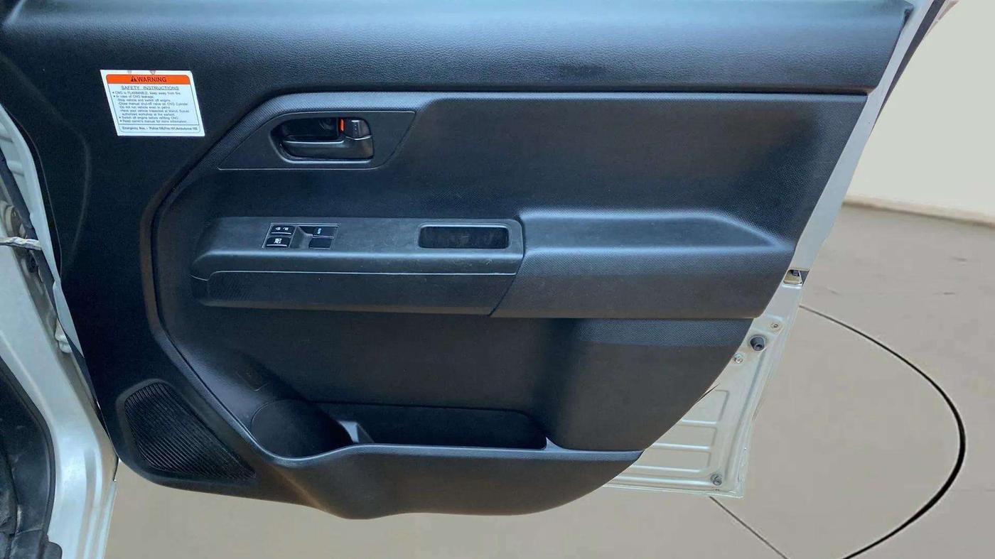 2019 Maruti New Wagon-R LXI CNG 1.0, CNG, Manual, 91,839 km, Driver Side Door Panels Control