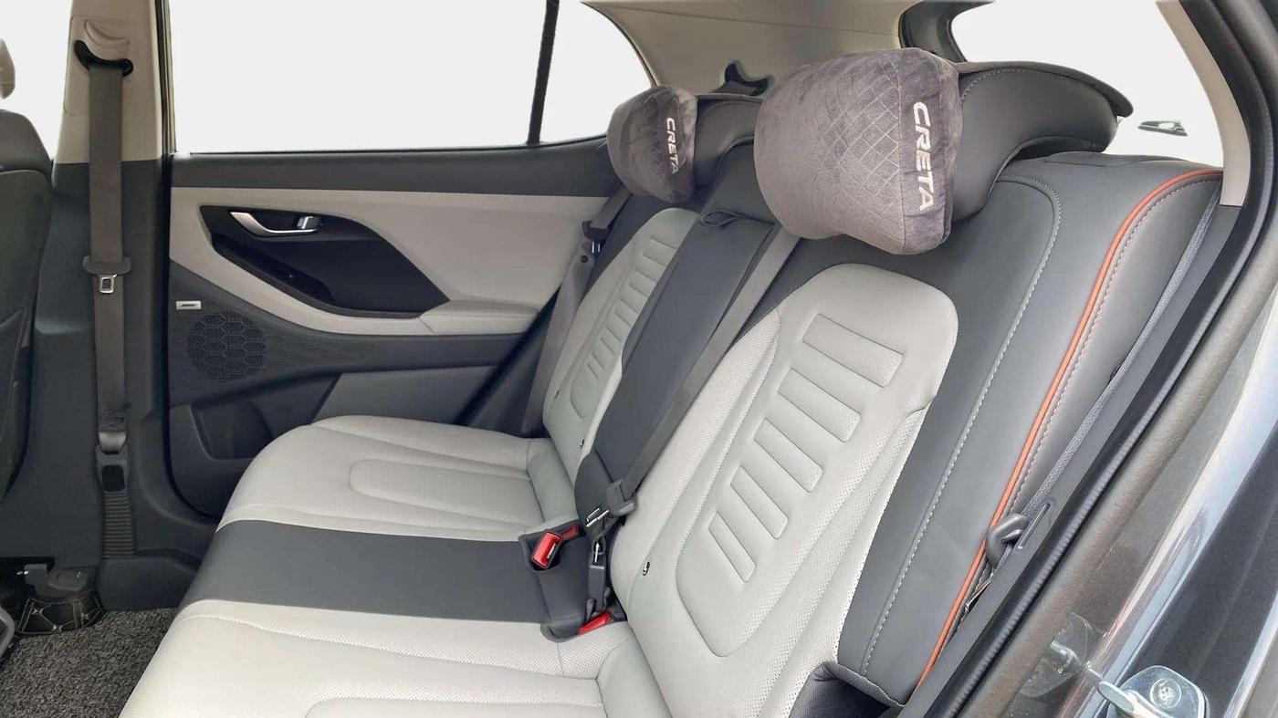 2024 Hyundai Creta SX (O) 1.5 TURBO DCT, Petrol, Automatic, 3,095 km, Right Side Rear Door Cabin