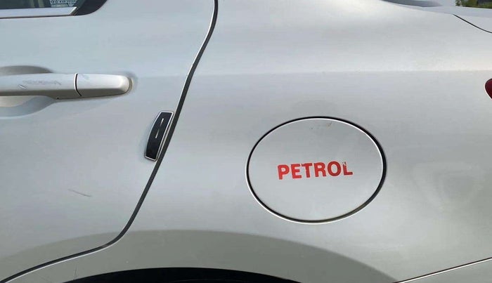 2019 Maruti Dzire VXI AMT, Petrol, Automatic, 39,574 km, Left quarter panel - Minor scratches