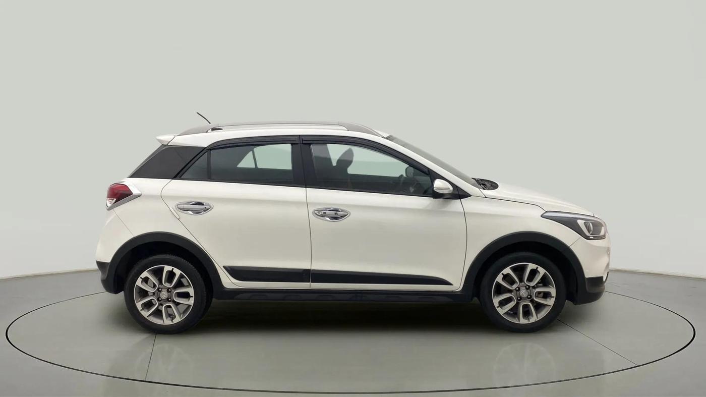 2016 Hyundai i20 Active 1.2 SX, Petrol, Manual, 19,036 km, Right Side View