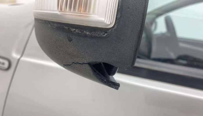 2019 Renault Duster RXS CVT, Petrol, Automatic, 45,610 km, Left rear-view mirror - Cover has minor damage