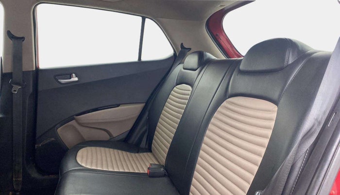 2017 Hyundai Grand i10 SPORTZ (O) AT 1.2 KAPPA VTVT, Petrol, Automatic, 81,463 km, Right Side Rear Door Cabin