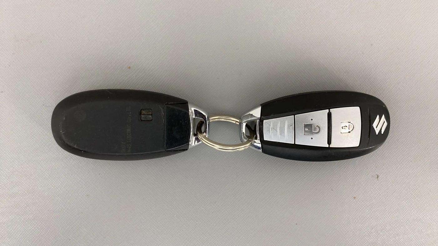 2018 Maruti Baleno ZETA CVT PETROL 1.2, Petrol, Automatic, 75,573 km, Key Close Up