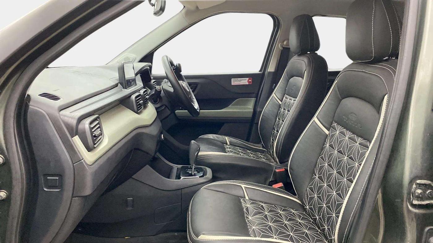 2022 Tata PUNCH  ACCOMPLISHED AMT CAMO EDITION, Petrol, Automatic, 8,134 km, Right Side Front Door Cabin
