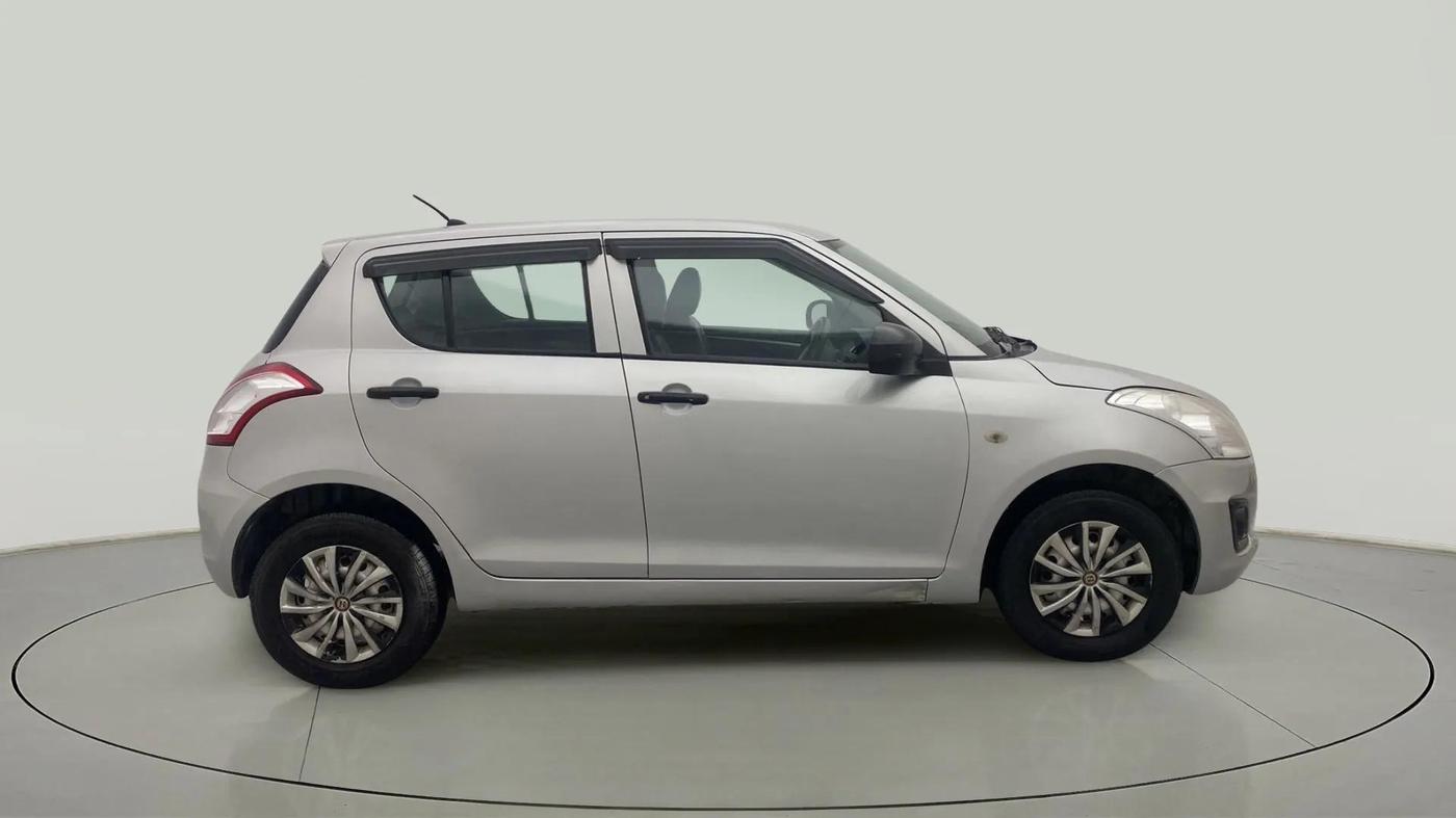 2016 Maruti Swift LXI, Petrol, Manual, 75,111 km, Right Side View