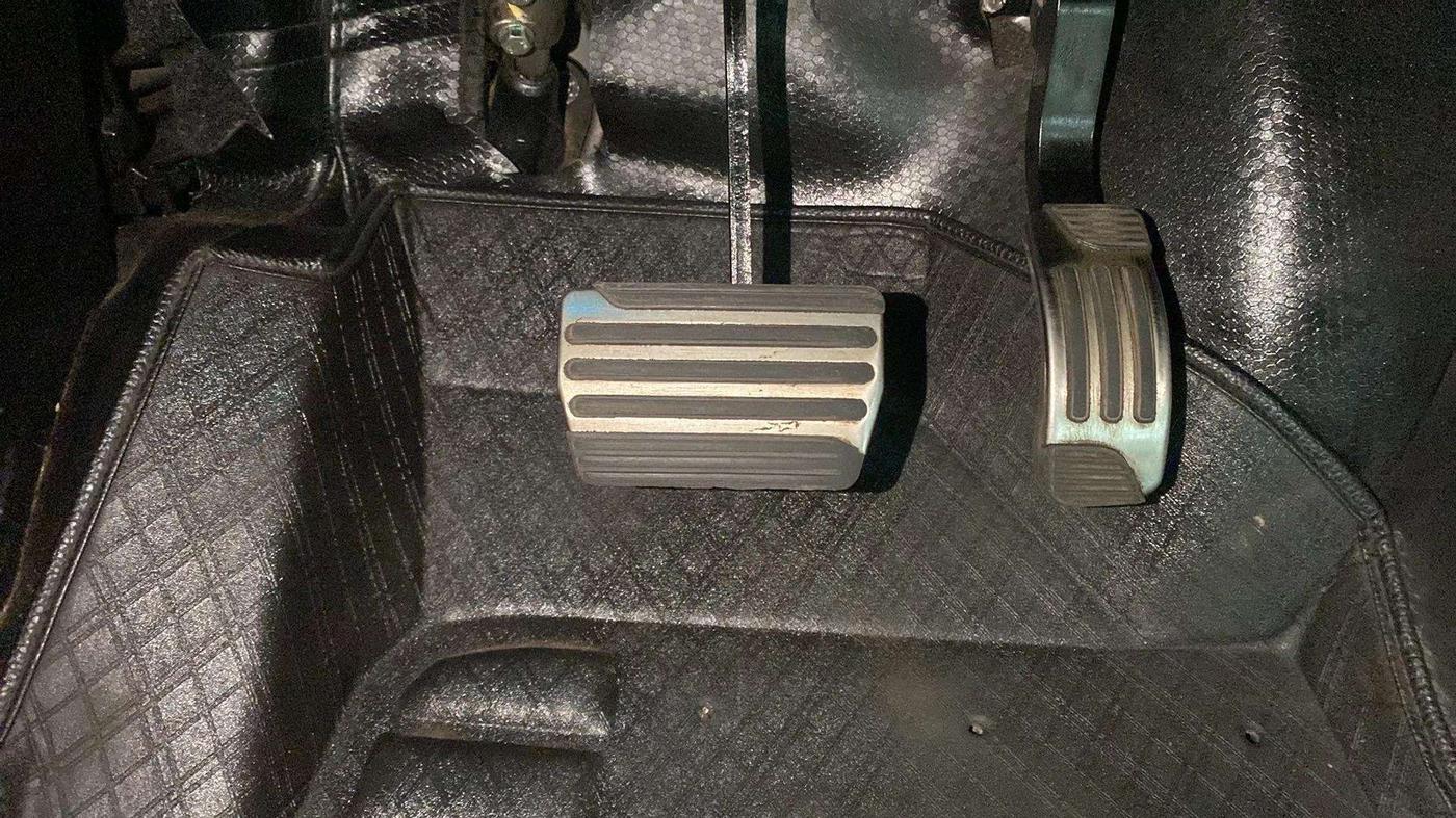 2019 Mahindra XUV500 W11 AT, Diesel, Automatic, 55,771 km, Pedals