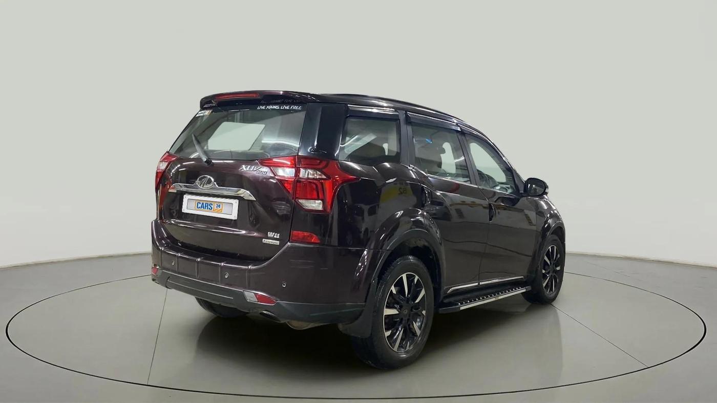 2019 Mahindra XUV500 W11 AT, Diesel, Automatic, 55,771 km, Right Back Diagonal