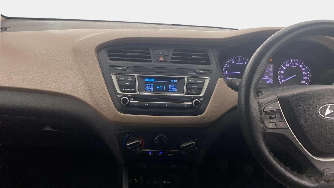 2017 Hyundai Elite i20 SPORTZ 1.2, CNG, Manual, 1,13,359 km, Air Conditioner