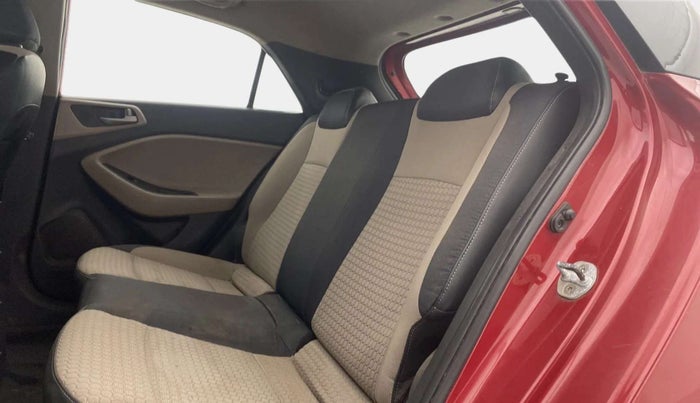 2017 Hyundai Elite i20 SPORTZ 1.2, CNG, Manual, 1,13,359 km, Right Side Rear Door Cabin