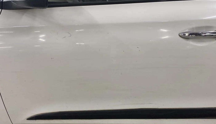 2014 Hyundai Elite i20 ASTA 1.2, Petrol, Manual, 82,613 km, Front passenger door - Minor scratches