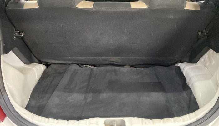2016 Hyundai Eon ERA +, Petrol, Manual, 24,394 km, Boot Inside
