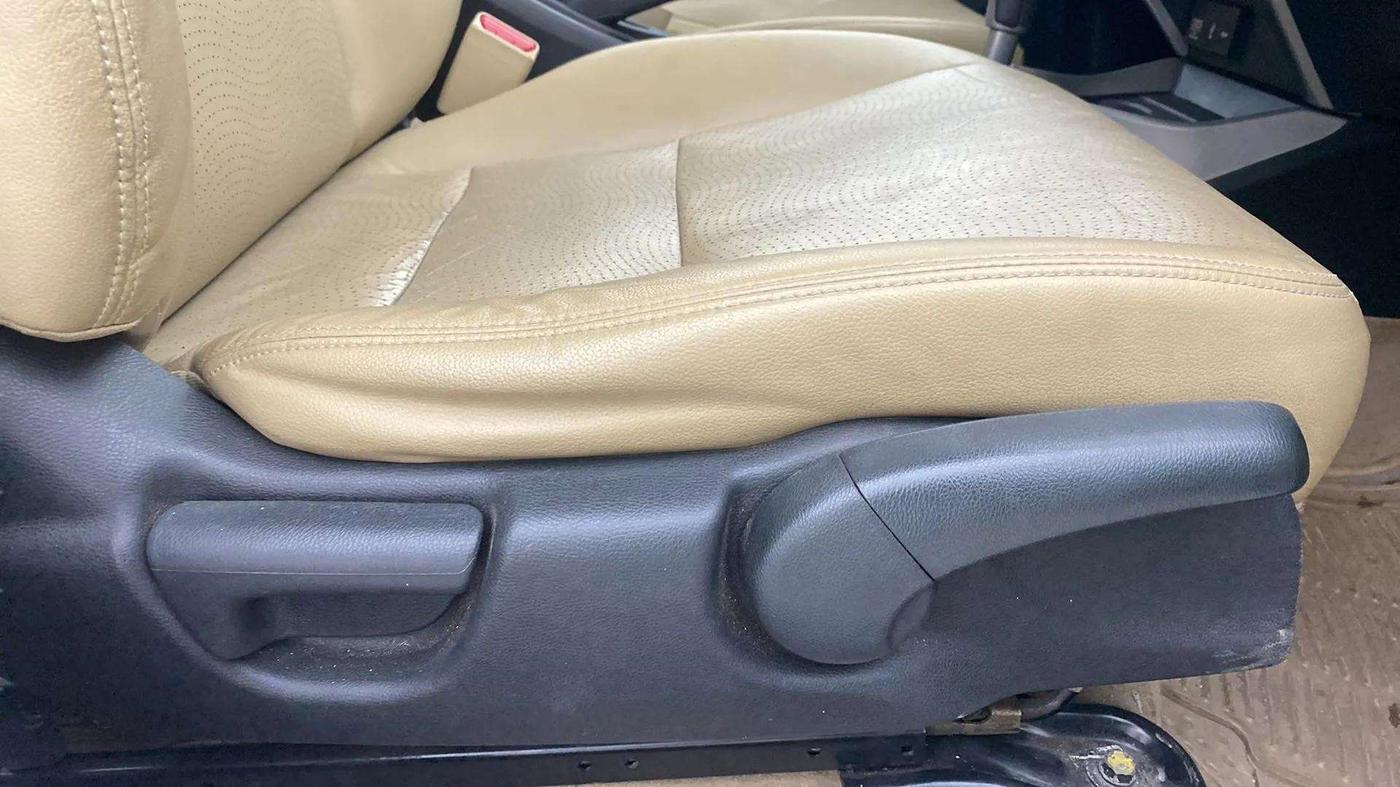 2016 Honda City 1.5L I-VTEC VX CVT, CNG, Automatic, 36,900 km, Driver Side Adjustment Panel