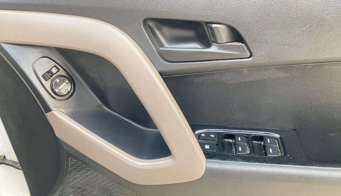 2017 Hyundai Creta E PLUS 1.6 PETROL, Petrol, Manual, 50,004 km, Driver Side Door Panels Control