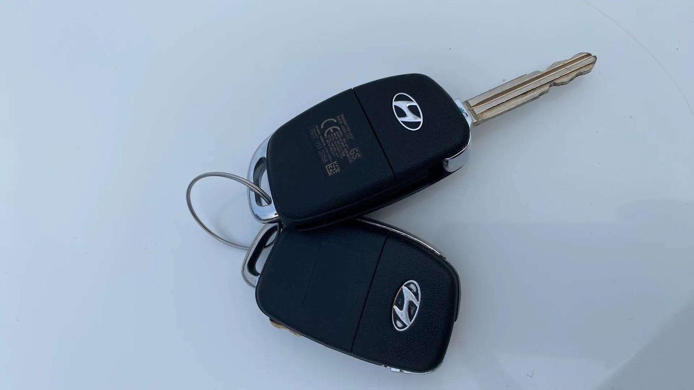 2017 Hyundai Creta E PLUS 1.6 PETROL, Petrol, Manual, 50,004 km, Key Close Up