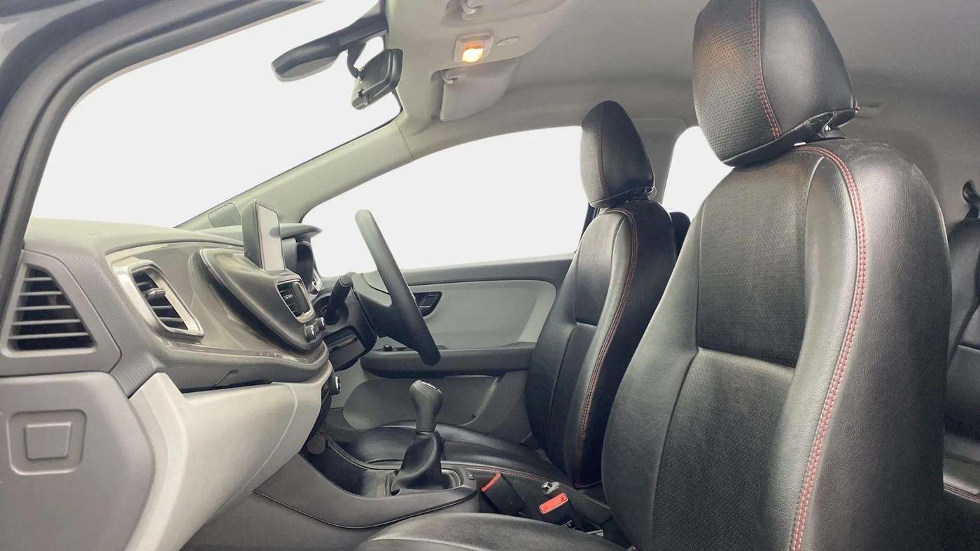 2020 Tata ALTROZ XT PETROL, Petrol, Manual, 52,908 km, Right Side Front Door Cabin