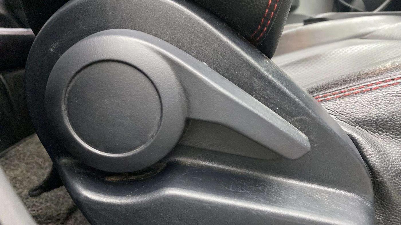 2020 Tata ALTROZ XT PETROL, Petrol, Manual, 52,908 km, Driver Side Adjustment Panel