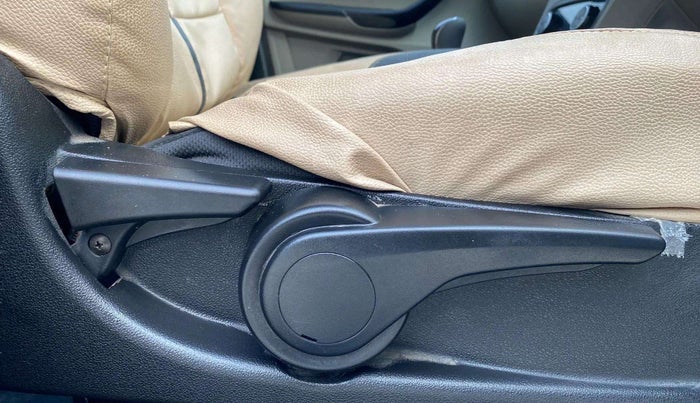 2018 Tata Tiago XZ PLUS PETROL, Petrol, Manual, 3,143 km, Driver Side Adjustment Panel