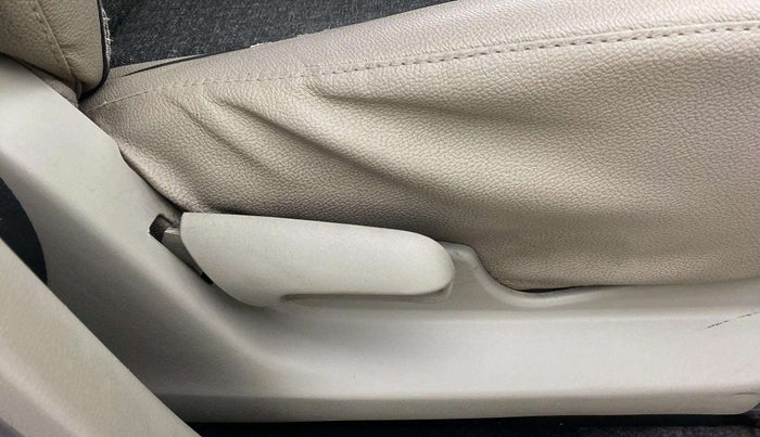 2015 Maruti Celerio VXI AMT, Petrol, Automatic, 43,769 km, Driver Side Adjustment Panel