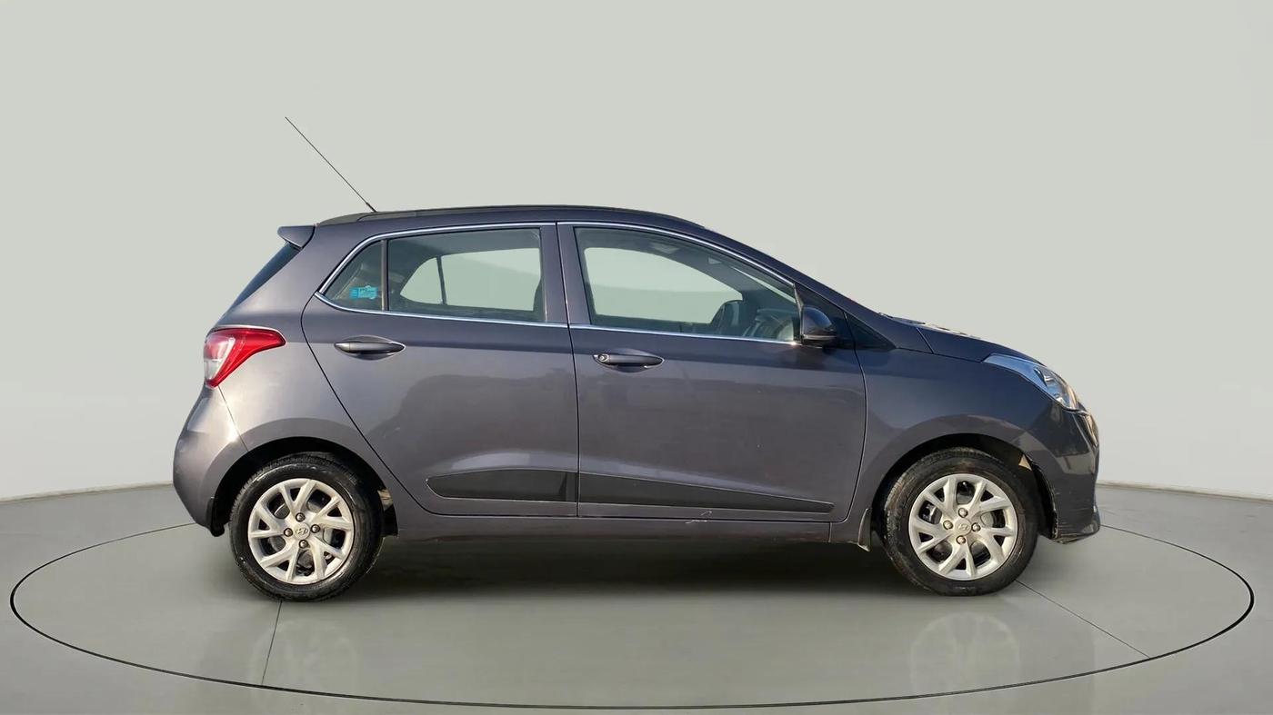 2019 Hyundai Grand i10 SPORTZ 1.2 KAPPA VTVT, Petrol, Manual, 30,589 km, Right Side