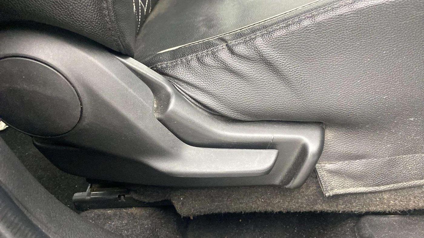 2021 Maruti Baleno DELTA PETROL 1.2, Petrol, Manual, 29,372 km, Driver Side Adjustment Panel