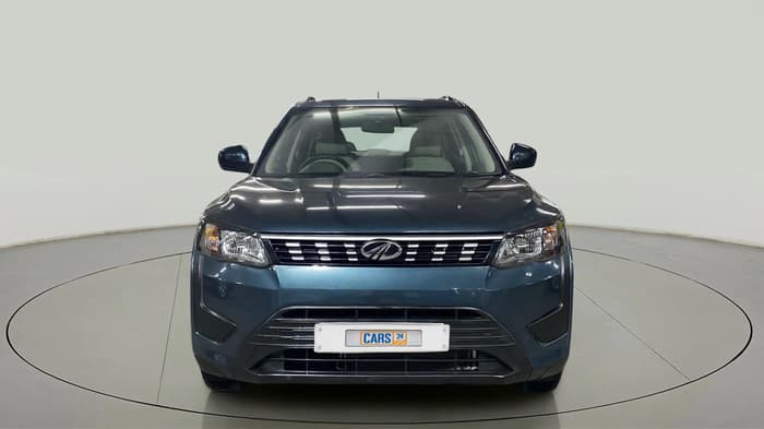 2022 Mahindra XUV300 W6 1.2 PETROL AMT, Petrol, Automatic, 13,372 km, Front