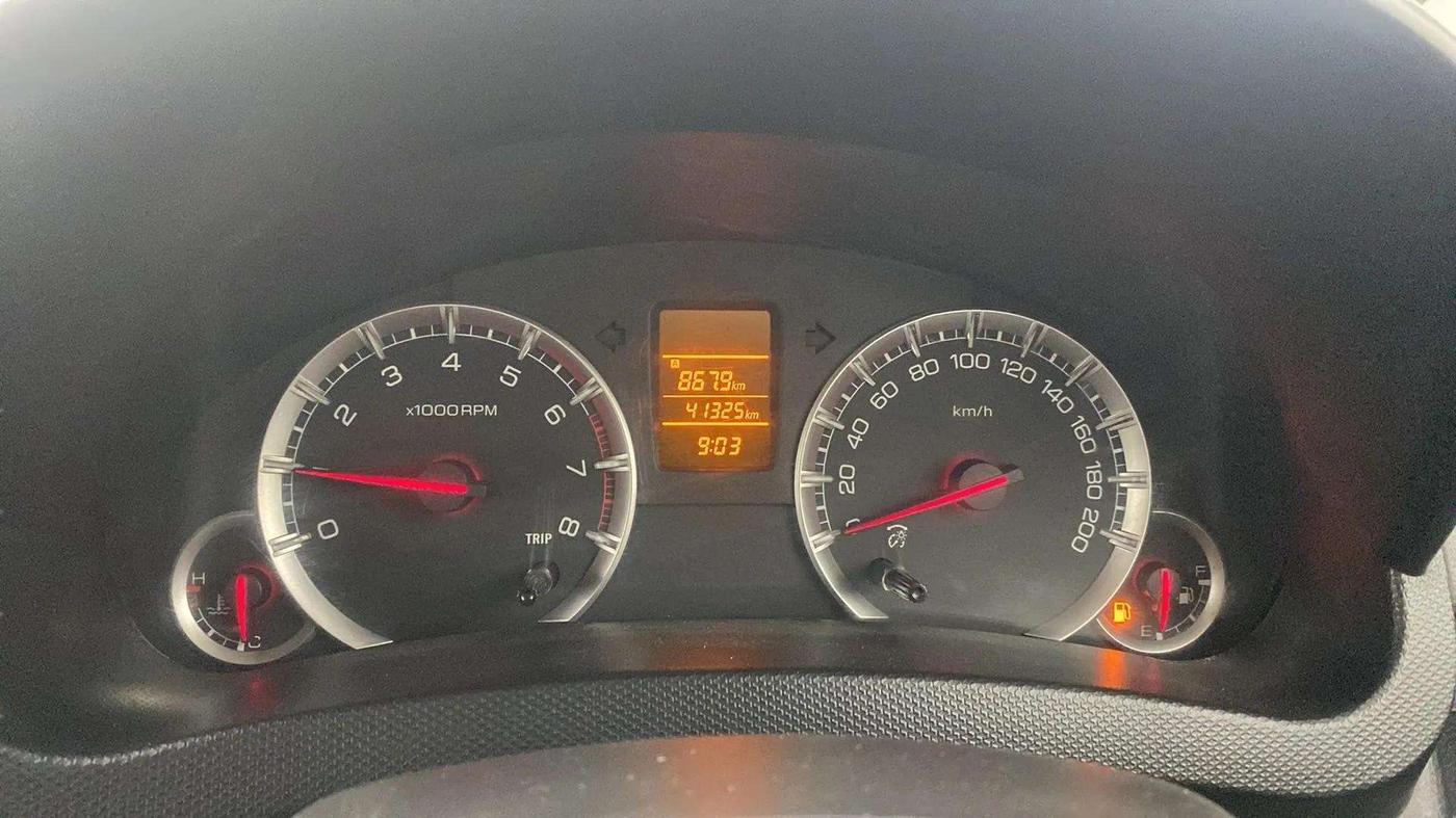 2014 Maruti Swift VXI, Petrol, Manual, 41,477 km, Odometer Image