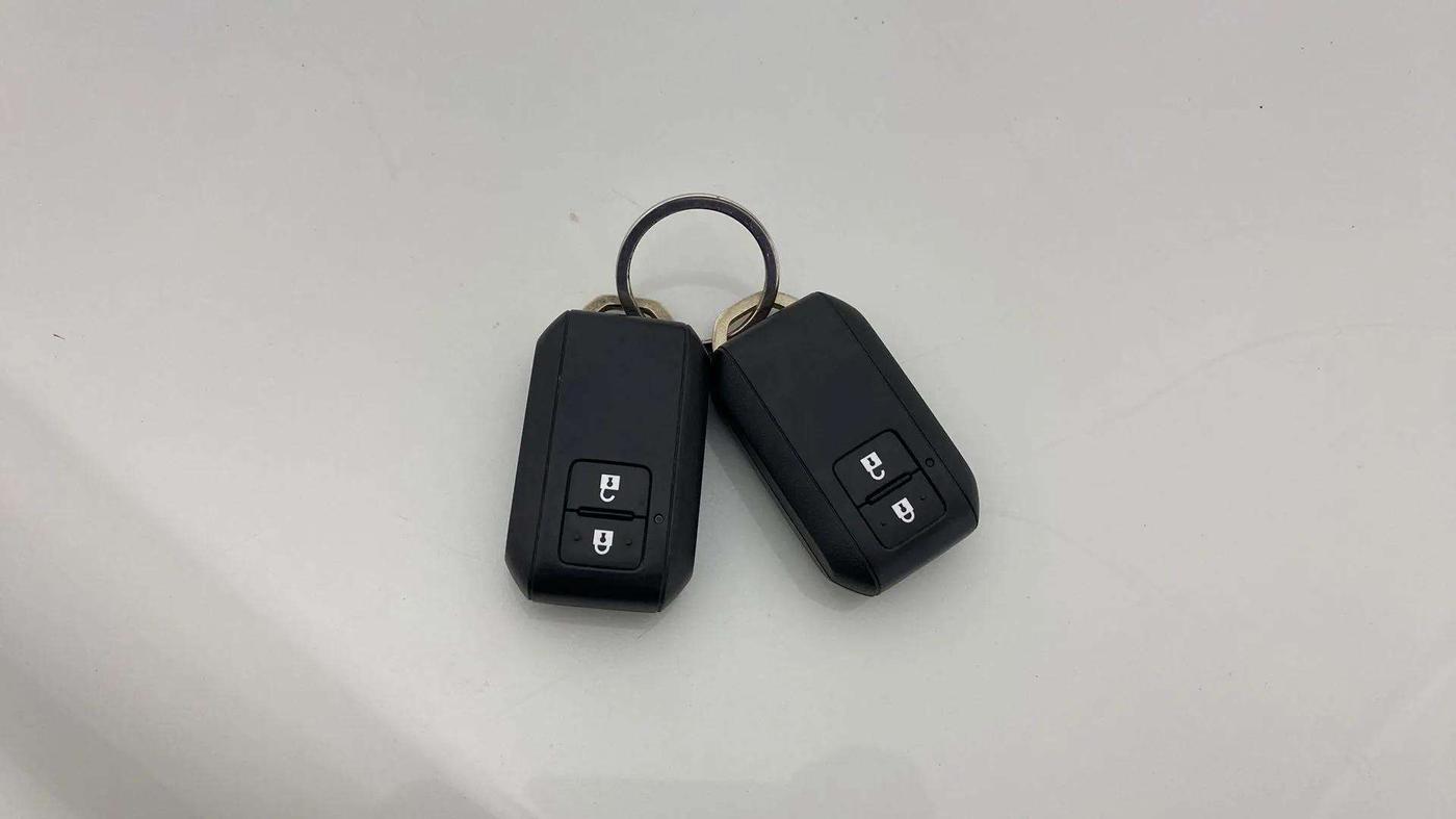 2019 Maruti Ertiga ZXI+ SHVS, Petrol, Manual, 45,033 km, Key Close Up