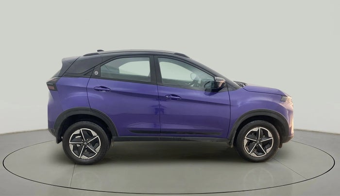 2023 Tata NEXON FEARLESS + SUNROOF DCA DUAL TONE 1.2 PETROL, Petrol, Automatic, 14,540 km, Right Side