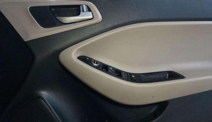 2019 Hyundai Elite i20 SPORTZ PLUS 1.2, Petrol, Manual, 97,881 km, Driver Side Door Panels Control