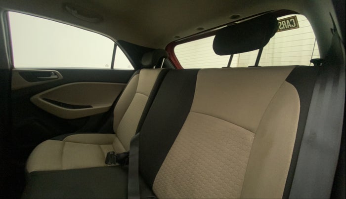 2017 Hyundai Elite i20 ASTA 1.4 CRDI (O), Diesel, Manual, 91,079 km, Right Side Rear Door Cabin